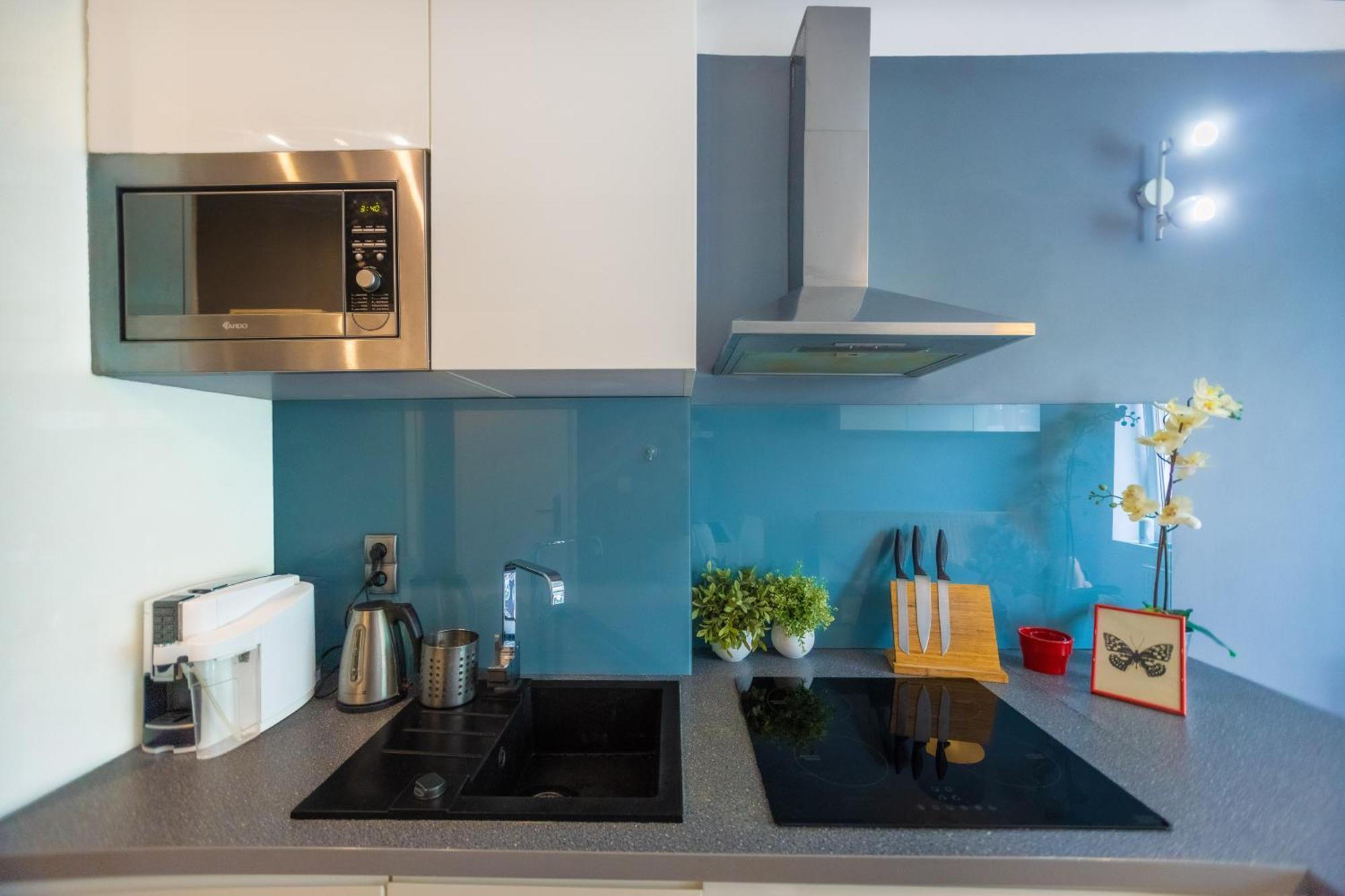 Cozy Studio Next To The Metro And City Center Varsovia Exterior foto