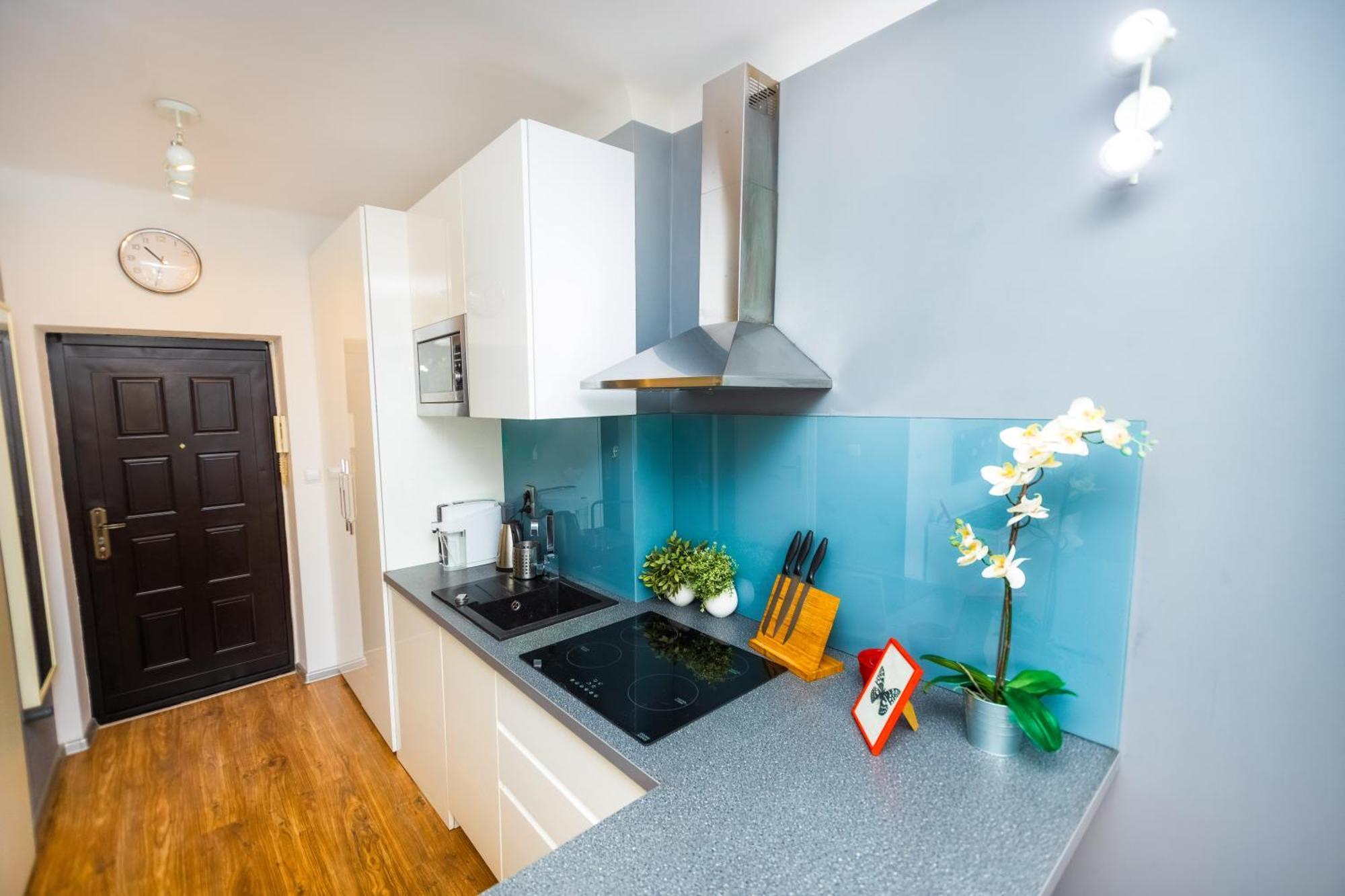 Cozy Studio Next To The Metro And City Center Varsovia Exterior foto
